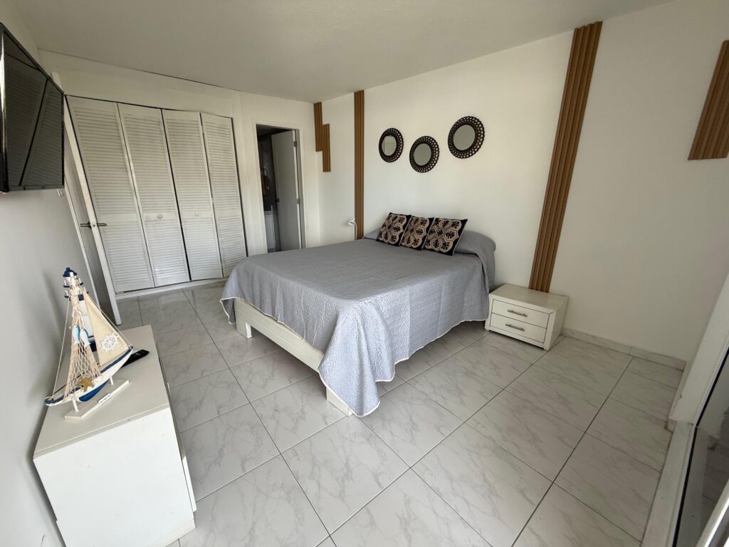 230683b1 2ff5 4755 b782 8f73cf763e85