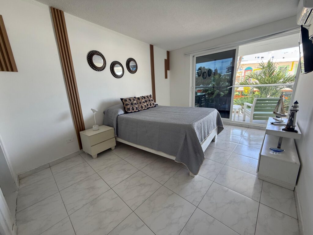 38c1e819 e87b 4a98 8819 526ddfcfccb0