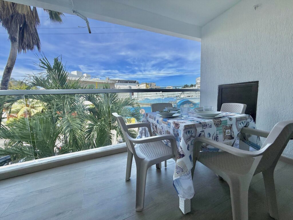 42483f7e d6ee 4f91 aa0e a979a5a7c988